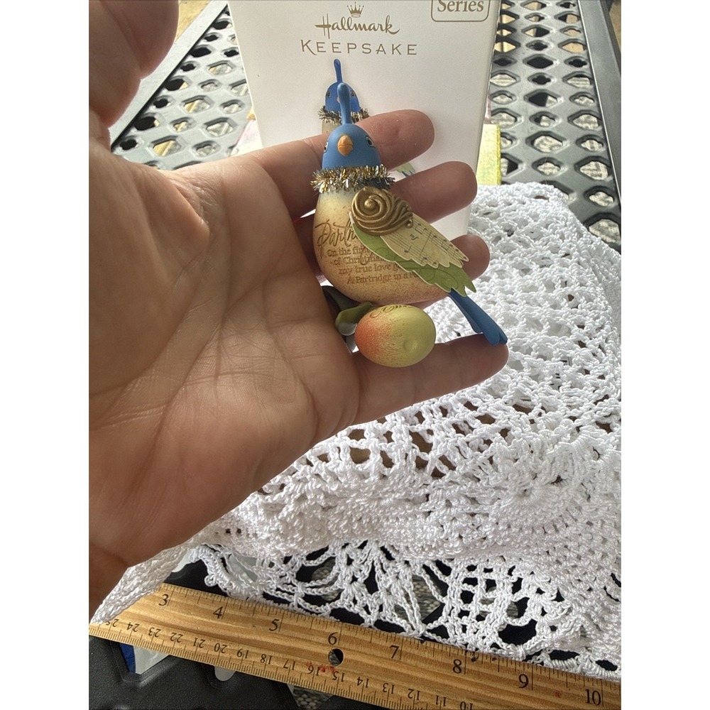 Hallmark Partridge In A Pear Tree #1 2011 Hallmark Ornament - Picture 3 of 5